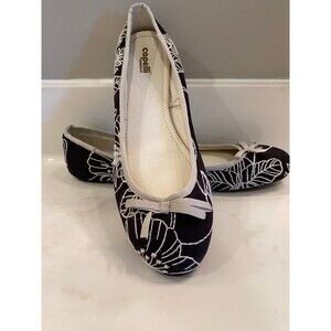 Capelli New York Womens Black w/ Bow Design Size 8 New Stylish Flats Unique